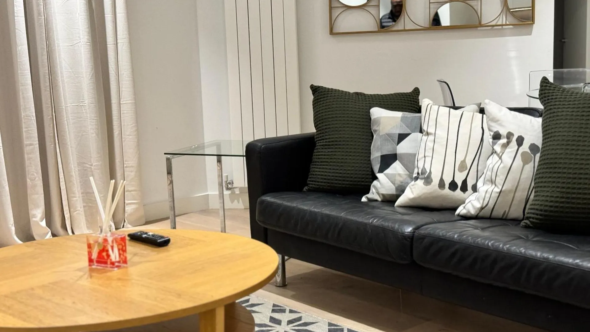 Docklands Stunning 2 Bed Apartment London 0*,  Storbritannien